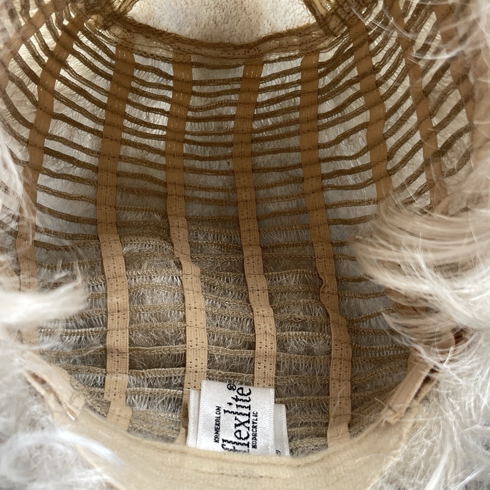 Gabor Flexlite Short‎ Layered Platinum Blonde Wig Monofilament Cap Wig - Picture 7 of 12